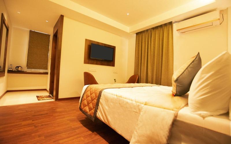 Super Hotel O Nar Comforts Near Ksr Railway Station บังกาลอร์ ภายนอก รูปภาพ