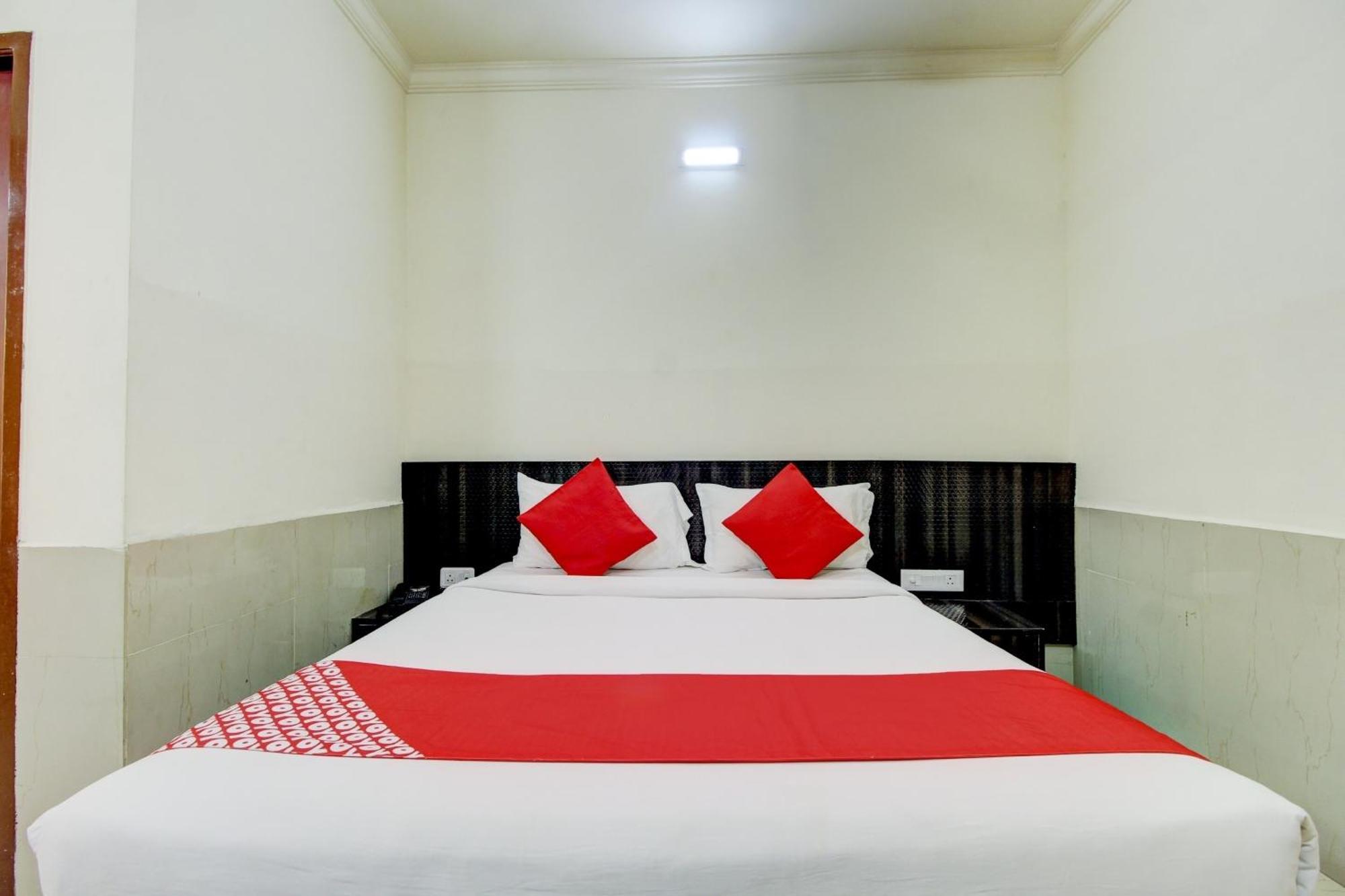 Super Hotel O Nar Comforts Near Ksr Railway Station บังกาลอร์ ภายนอก รูปภาพ